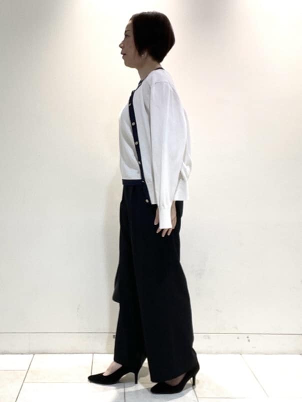 フミさんの「Reflect｜【アンサンブル可】バイカラーカーディガン」を使ったコーディネート