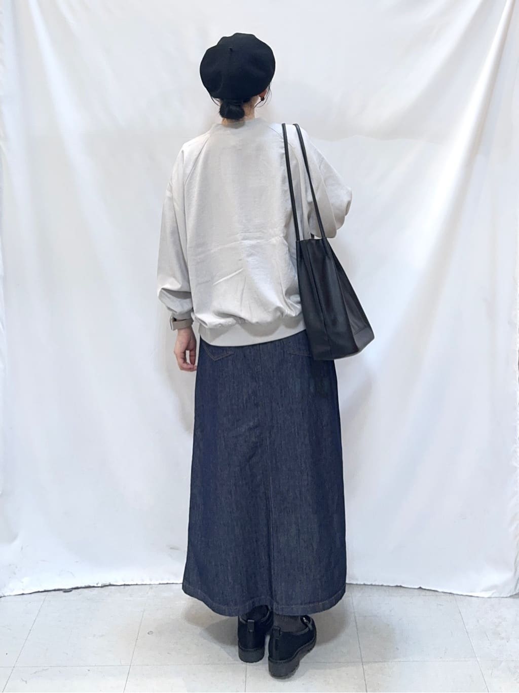 𝐇𝐢𝐫𝐨𝐦𝐢さんの「SHOO･LA･RUE｜【洗濯機可/S-LL】さらっと快適　麻調ゆるリブブルゾン」を使ったコーディネート