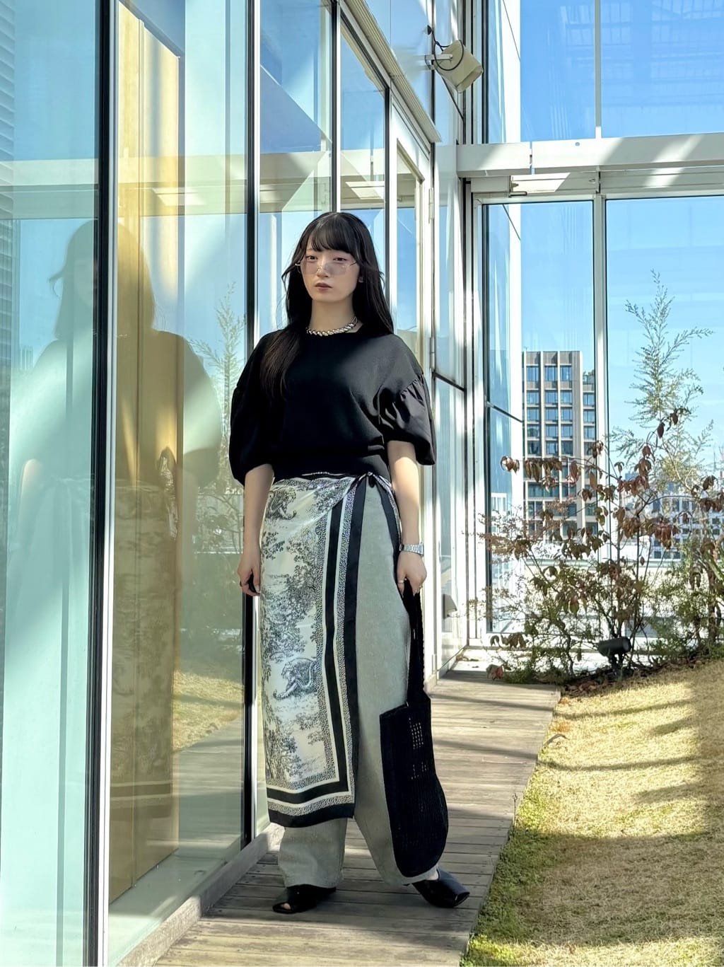 ibukiさんの「INDIVI｜ドッキングパフスリーブニット」を使ったコーディネート