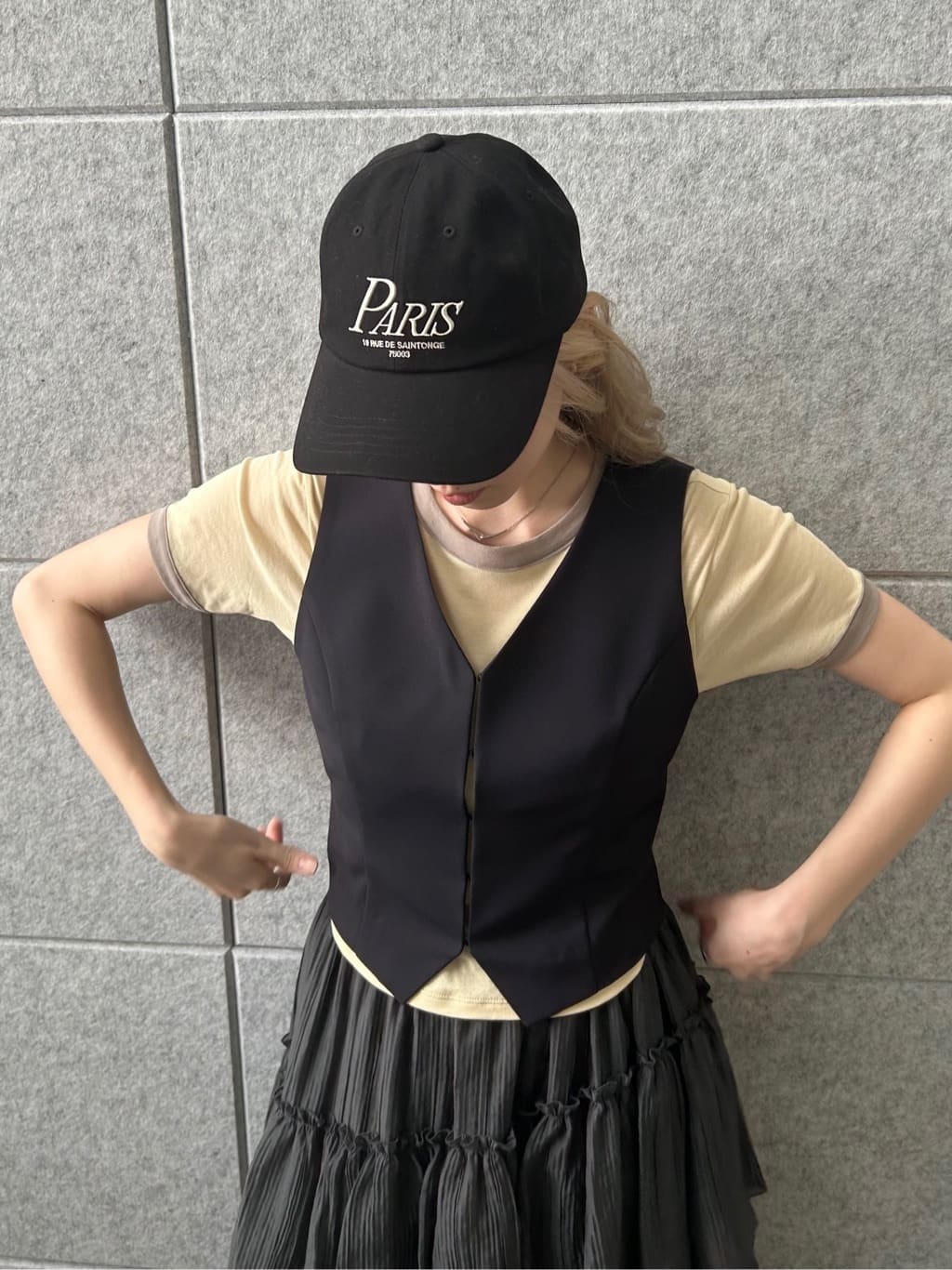 honoka Aさんの「CODE A｜front hook short vest」を使ったコーディネート
