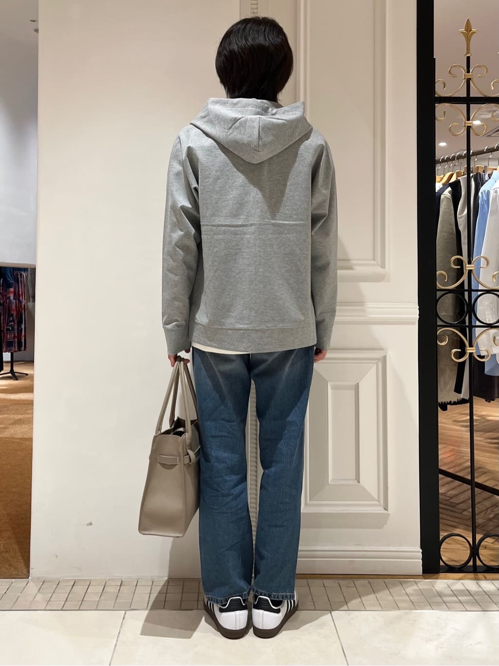 Watanabeさんの「DRESSTERIOR｜エクスクルーシブフライスロングTシャツ」を使ったコーディネート