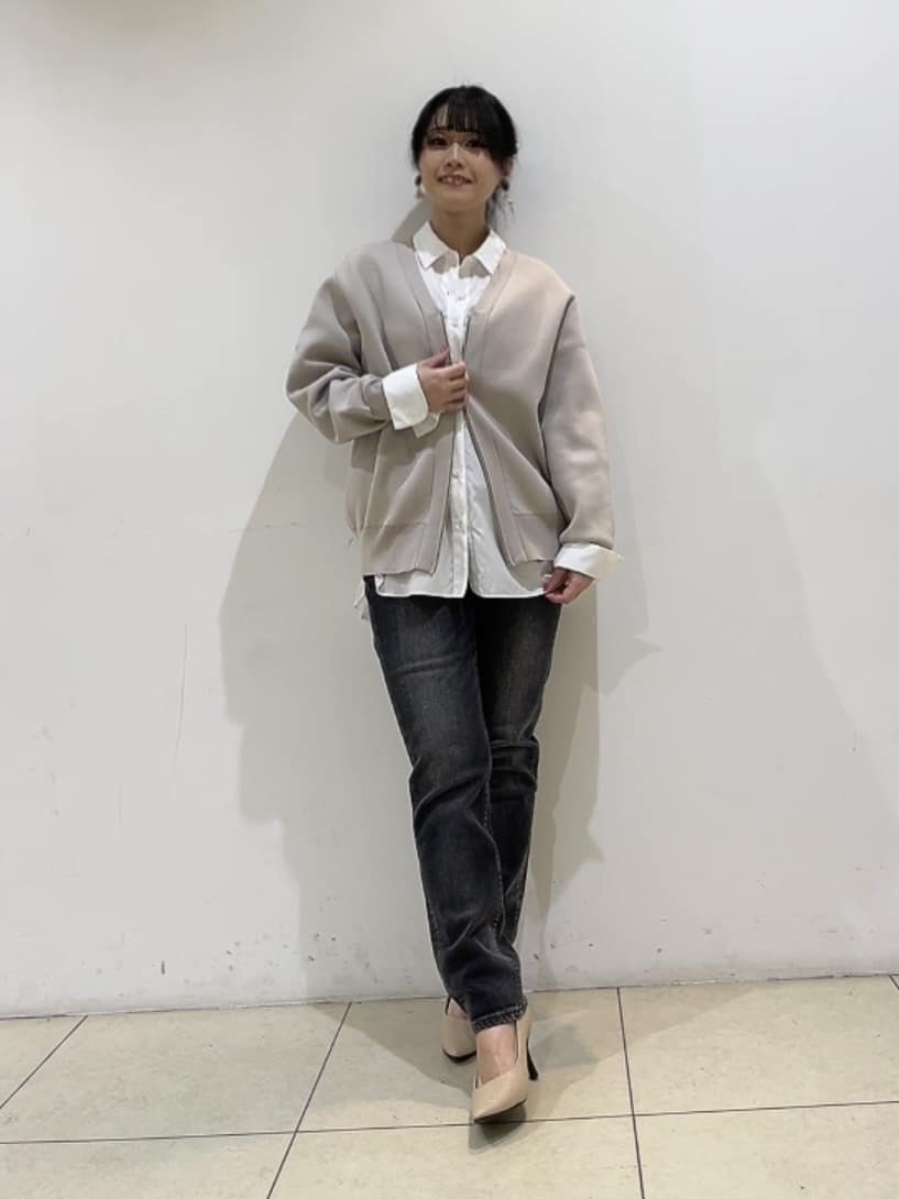 watanabeさんの「UNTITLED｜【重ね着レイヤード/スーツブラウス】ファインブロードベーシックシャツ」を使ったコーディネート