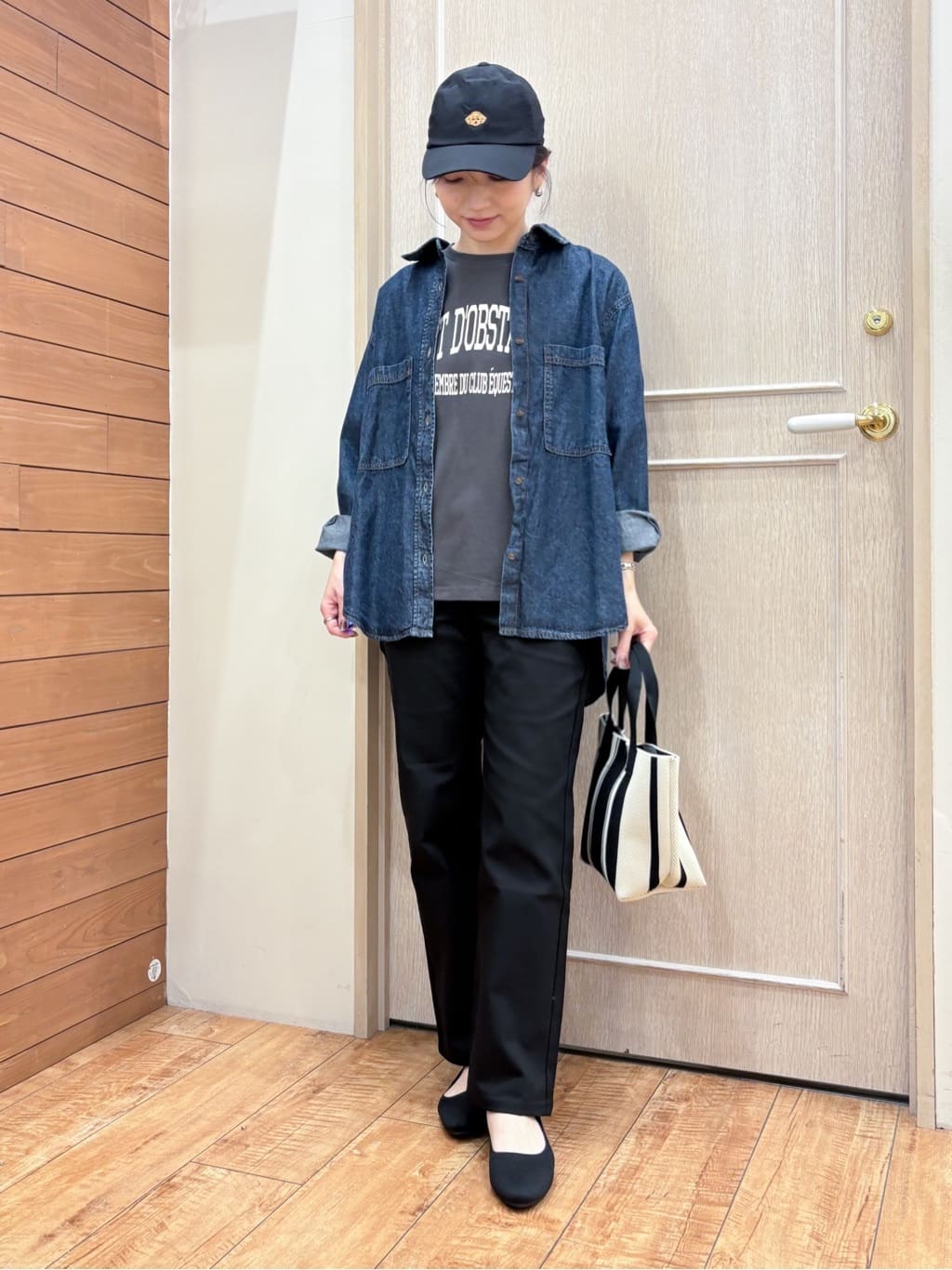 なみさんの「SHOO･LA･RUE｜【綿100%/S-LL/プチプラ】ゆるシルエット シンプルTシャツ」を使ったコーディネート