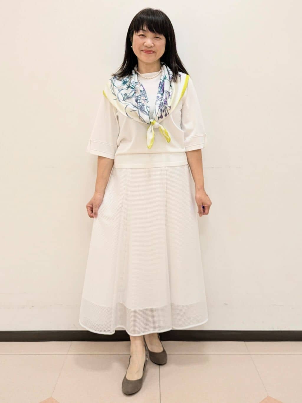ともさんの「UNTITLED｜【洗える/清涼感】袖スリットニットプルオーバー」を使ったコーディネート