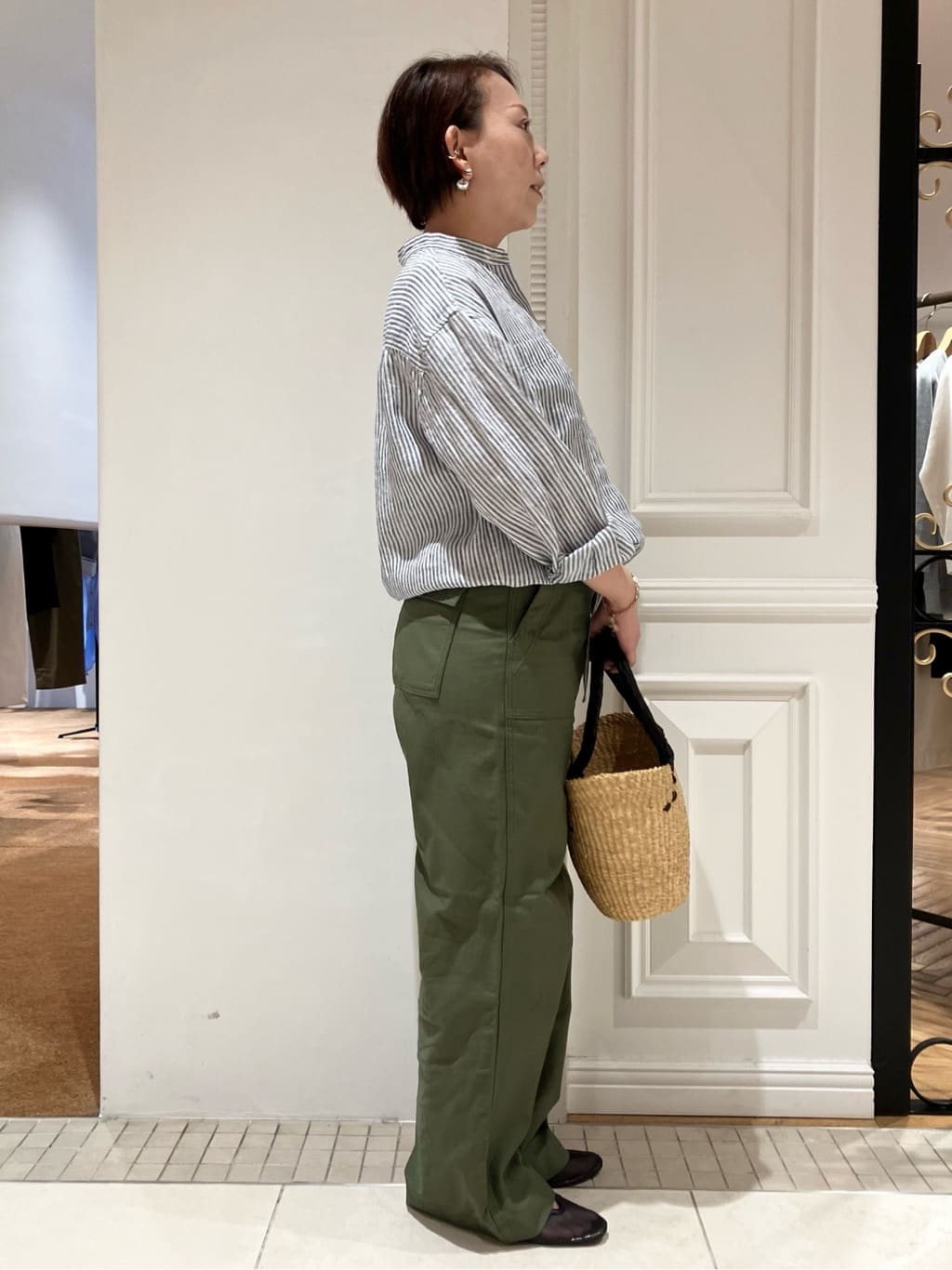 TAJIさんの「DRESSTERIOR｜【2WAY/羽織にも】ウォッシャブルリネン ドロストシャツ」を使ったコーディネート