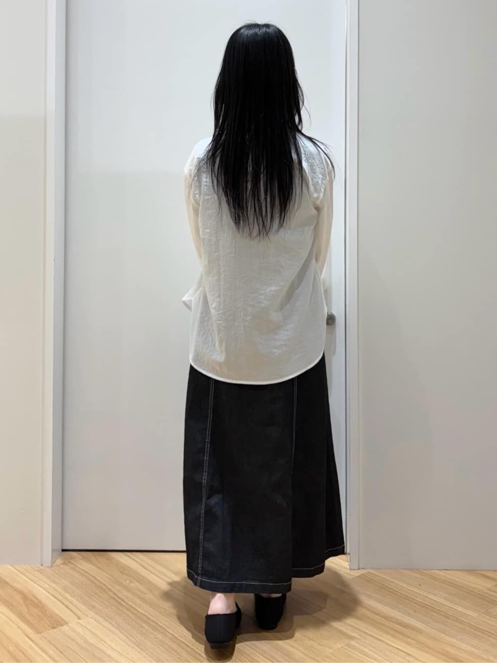 kanonさんの「grove｜【貴島明日香さん着用】お仕事も普段も。今どきワークシャツブラウス」を使ったコーディネート