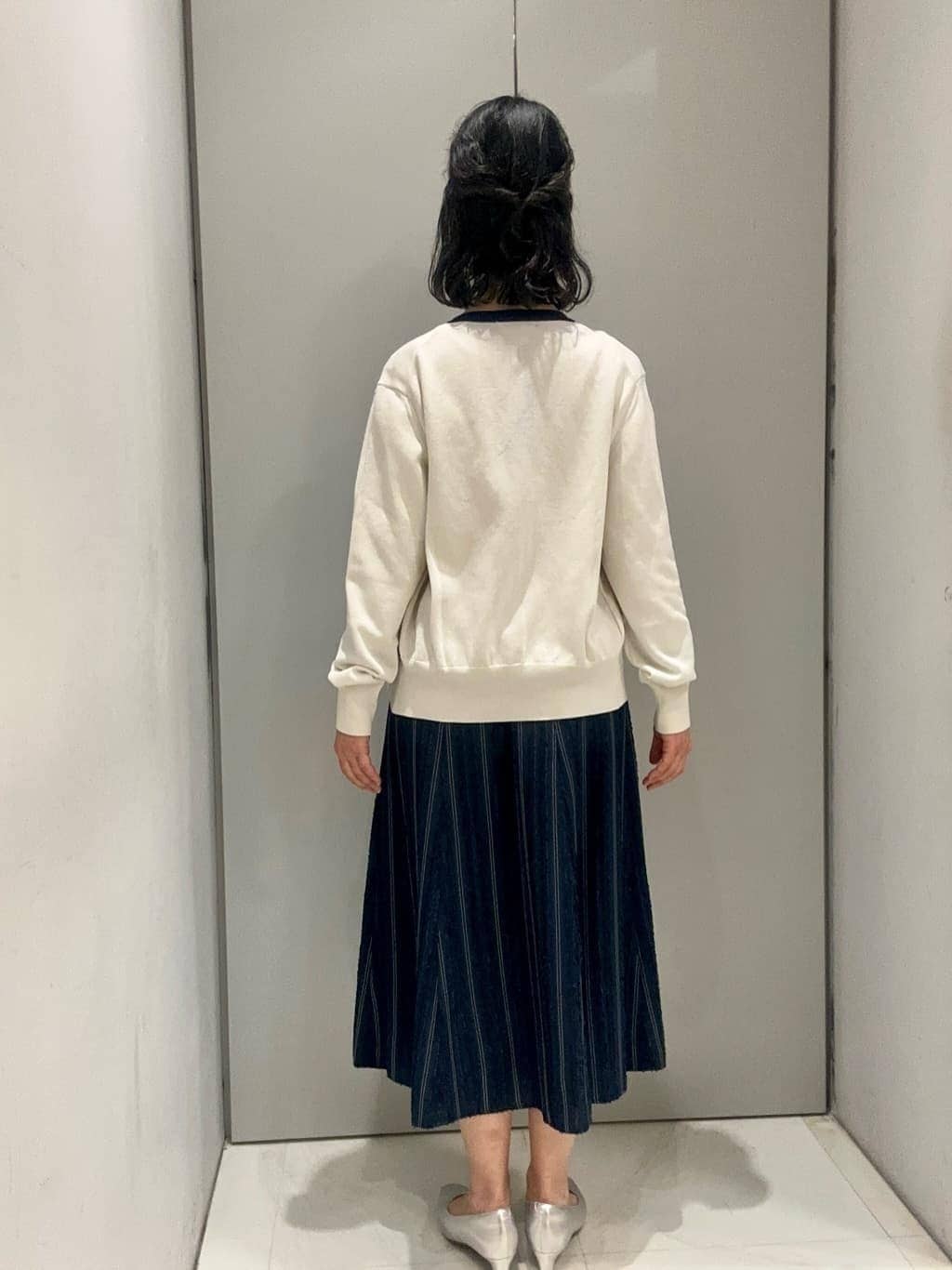 Kouさんの「Reflect｜【アンサンブル可】バイカラーカーディガン」を使ったコーディネート