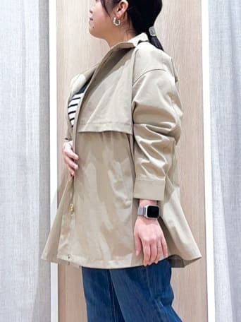 naoさんの「grove｜【撥水／シルエット2WAY】羽織るだけでサマになる、スタンドネックテントラインコート」を使ったコーディネート