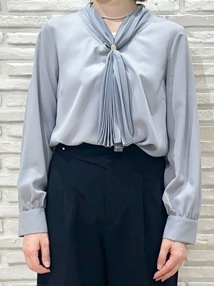 Hana...eさんの「index｜プリーツボウタイジョーゼットブラウス【洗濯機OK／イージーアイロン／防シワ】」を使ったコーディネート
