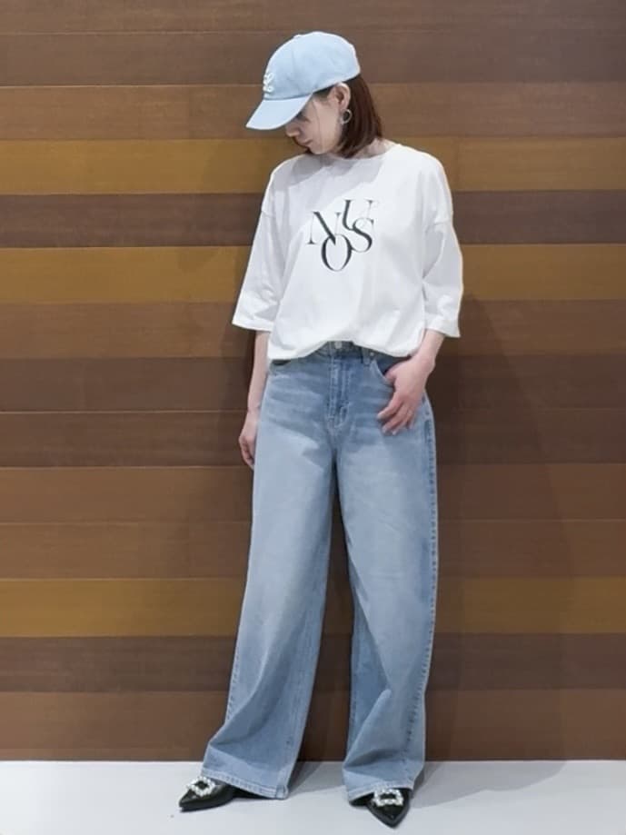 juunさんの「OPAQUE.CLIP｜リラクシーロゴプリントTシャツ【洗濯機OK】」を使ったコーディネート