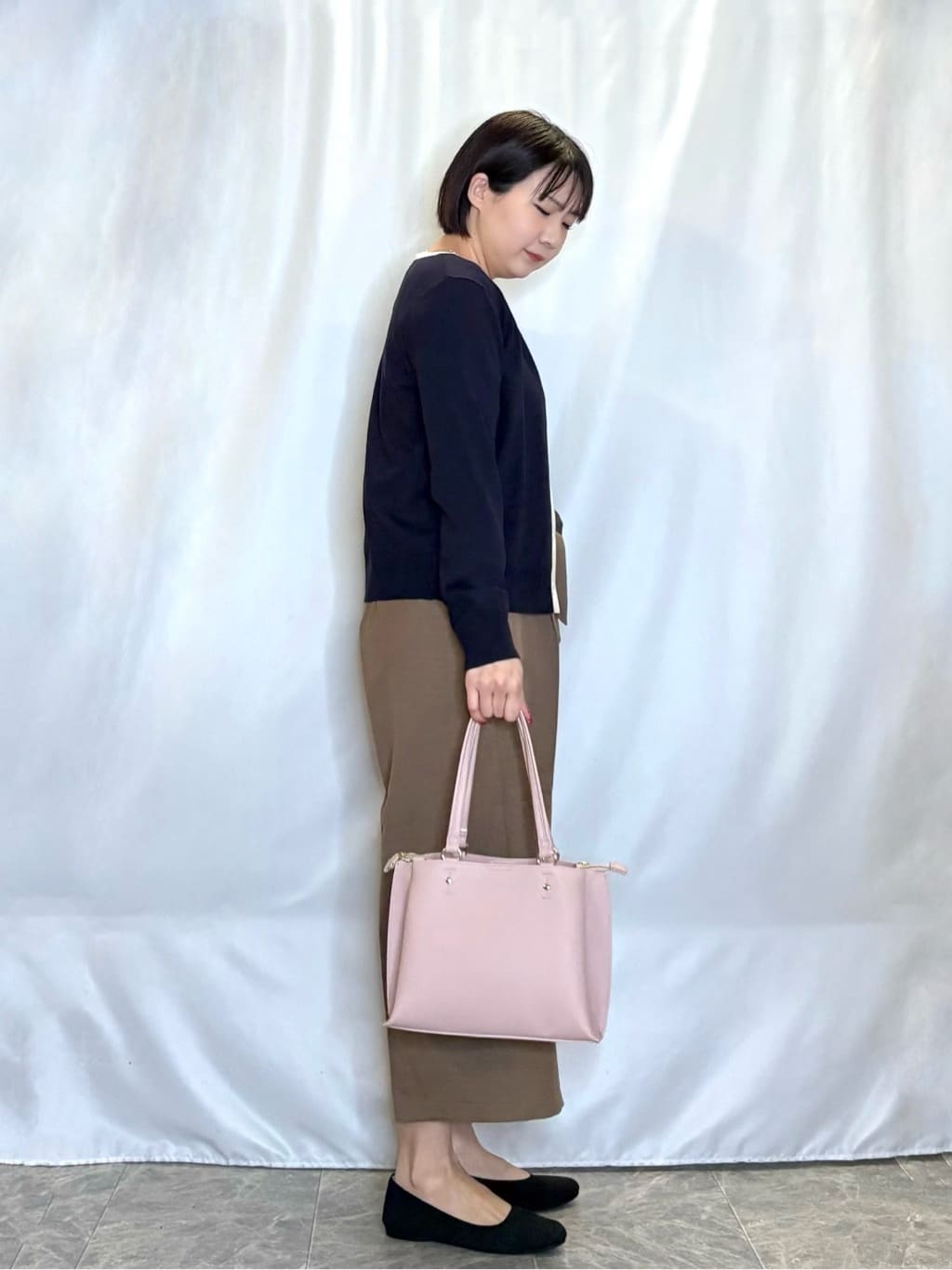 ネリさんの「SHOO･LA･RUE｜【洗濯機可/S-LL/アンサンブル可】すっきりと好印象 配色クルーネックニット」を使ったコーディネート