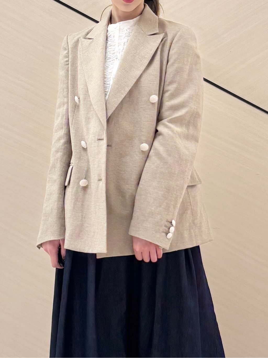 清水夏姫さんの「DRESSTERIOR｜【セットアップ可】リネンブレンドダブルブレストジャケット」を使ったコーディネート