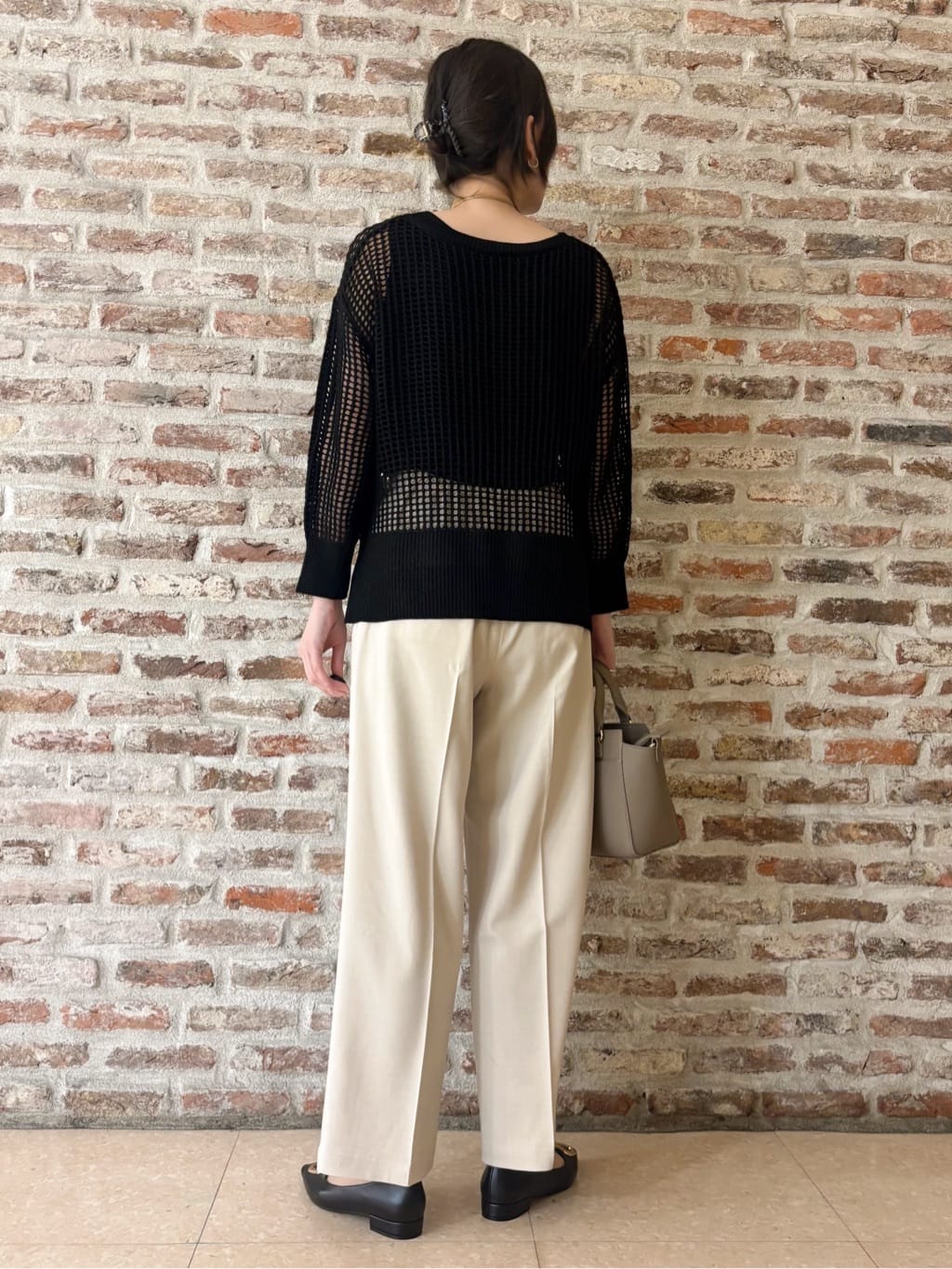 しばさんの「THE SHOP TK｜【通勤にもカジュアルにも】CAVIAN ジレ/セットアップ可」を使ったコーディネート
