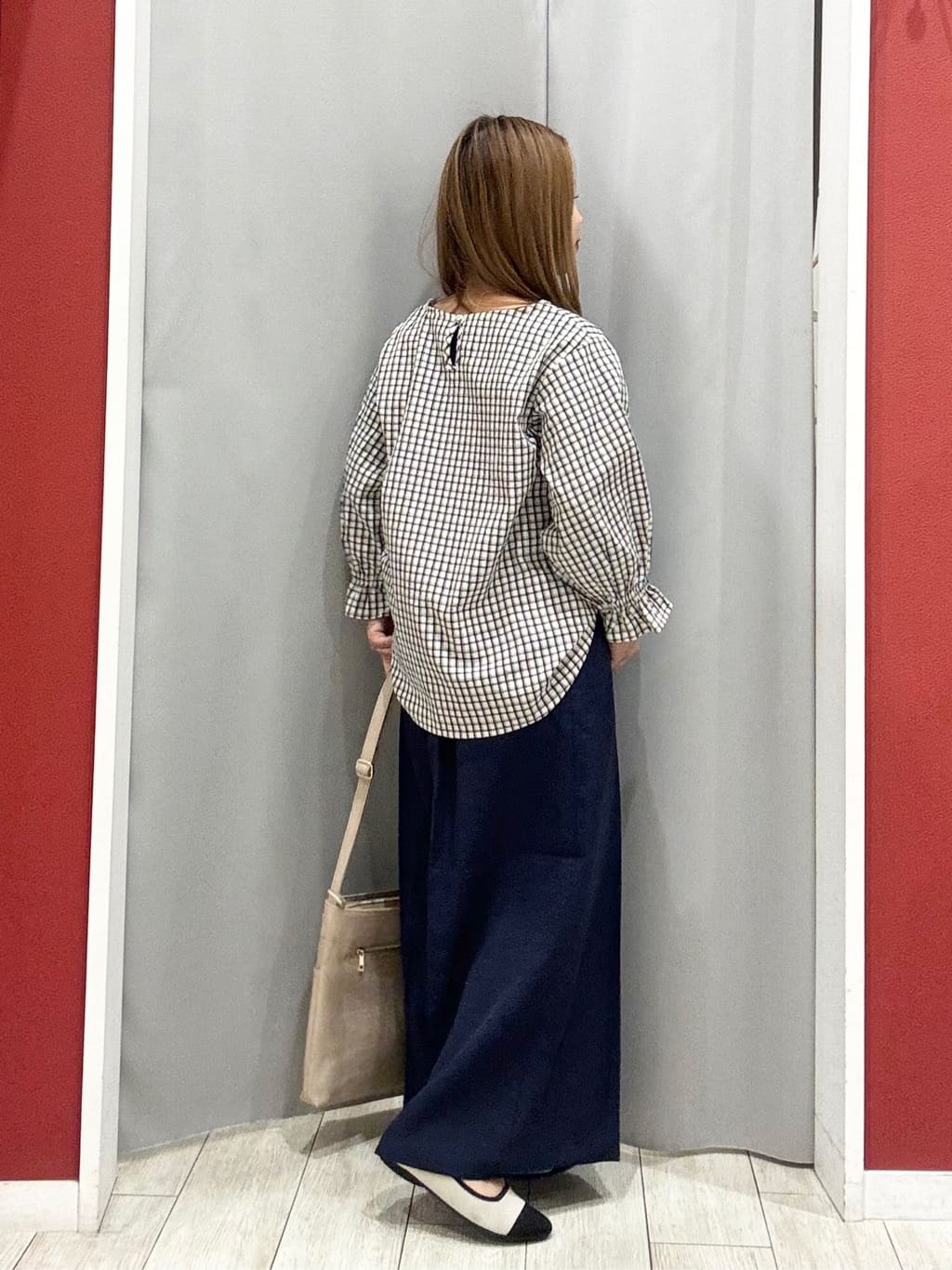 shioさんの「SHOO･LA･RUE｜【セットアップ可/洗濯機可】上品チェックが好印象 ゆるさら6分袖ブラウス」を使ったコーディネート