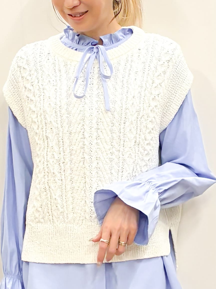 HATORIさんの「grove｜【撥水／シルエット2WAY】羽織るだけでサマになる、スタンドネックテントラインコート」を使ったコーディネート