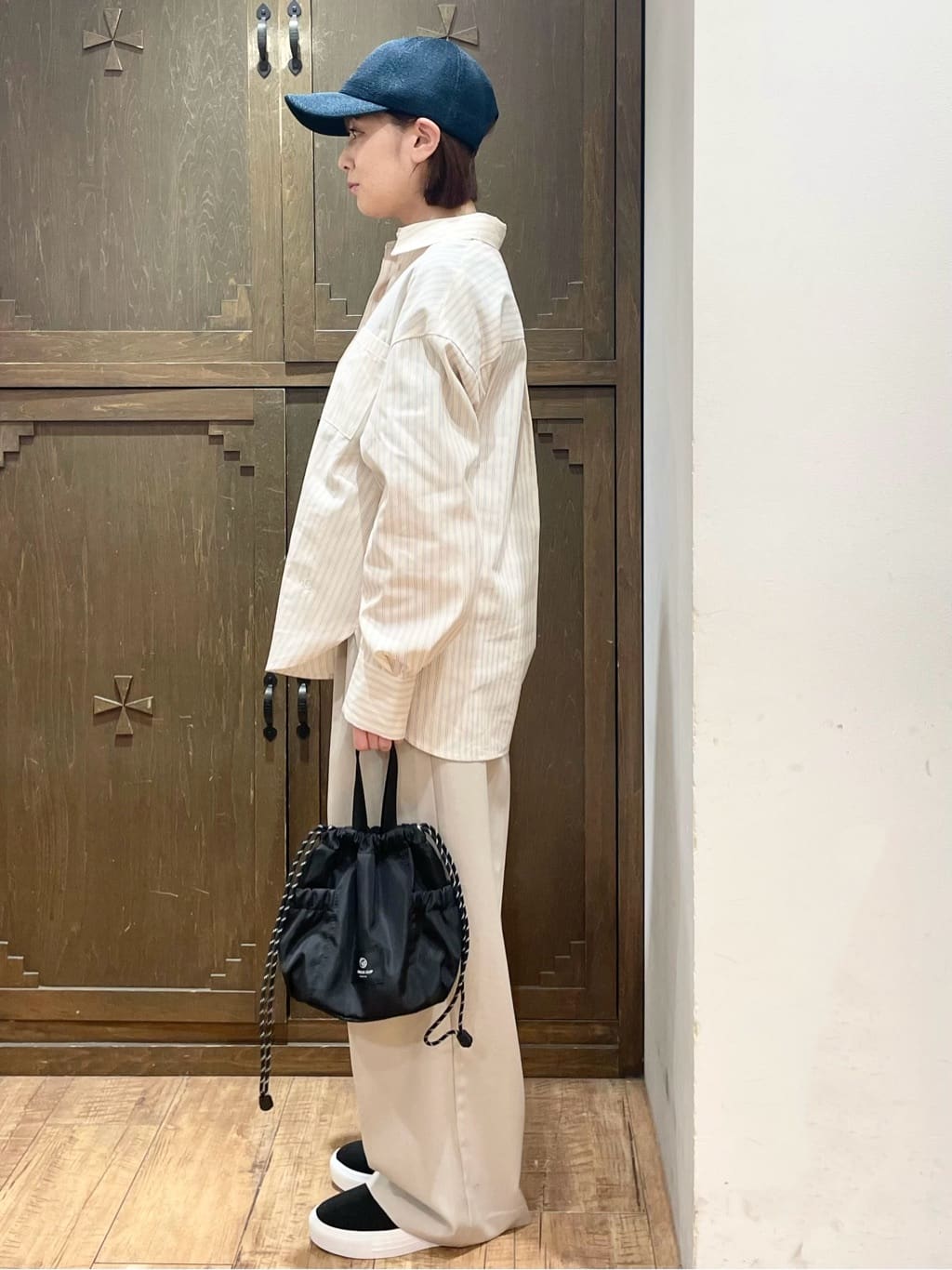 yさんの「index｜美脚ストレッチストレートワイドパンツ【洗濯機OK】」を使ったコーディネート