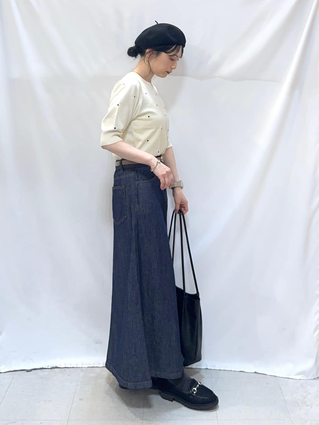𝐇𝐢𝐫𝐨𝐦𝐢さんの「SHOO･LA･RUE｜【洗濯機可/S-LL】さらっと快適　麻調ゆるリブブルゾン」を使ったコーディネート