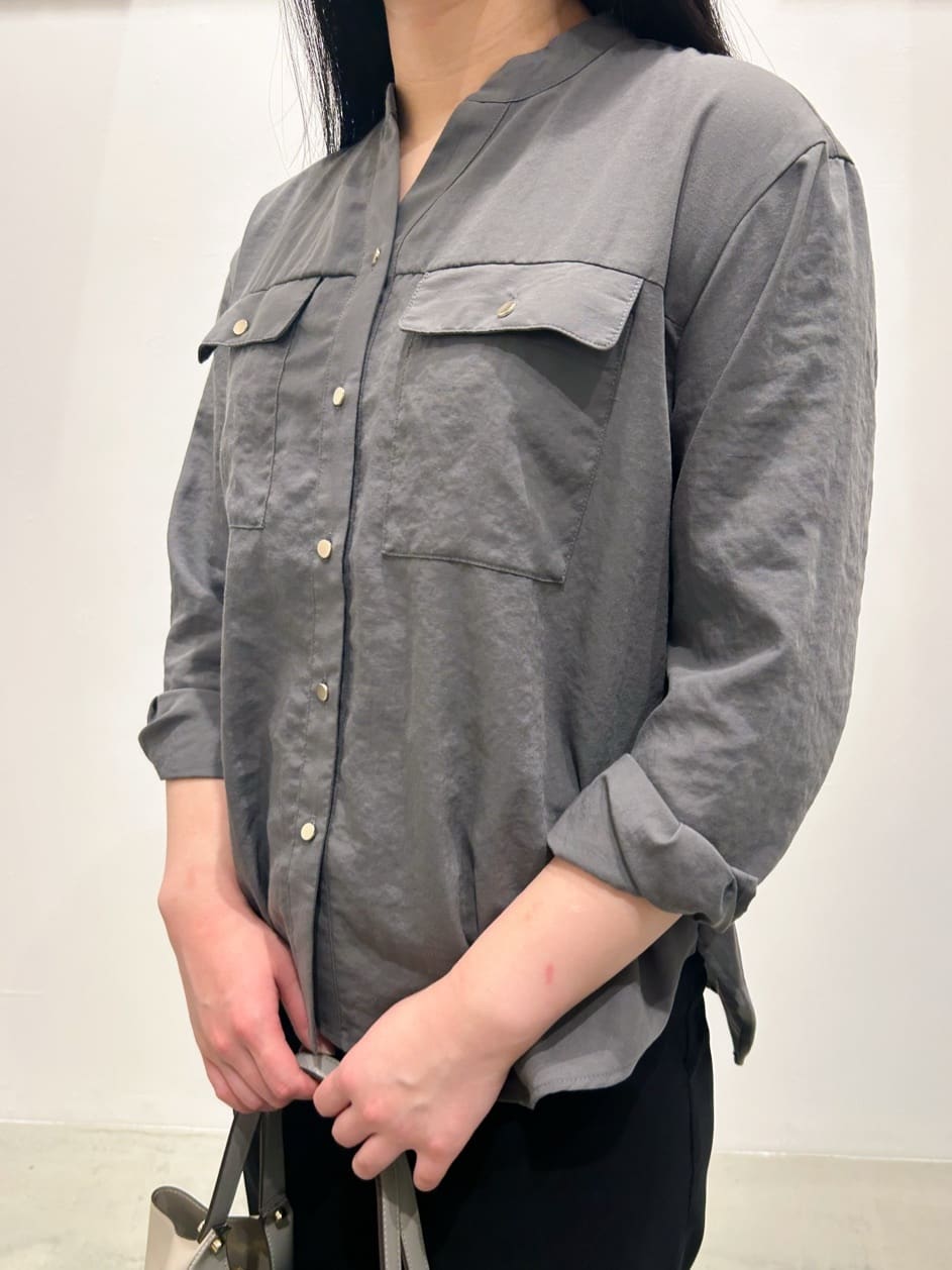 seinaさんの「grove｜【貴島明日香さん着用】お仕事も普段も。今どきワークシャツブラウス」を使ったコーディネート