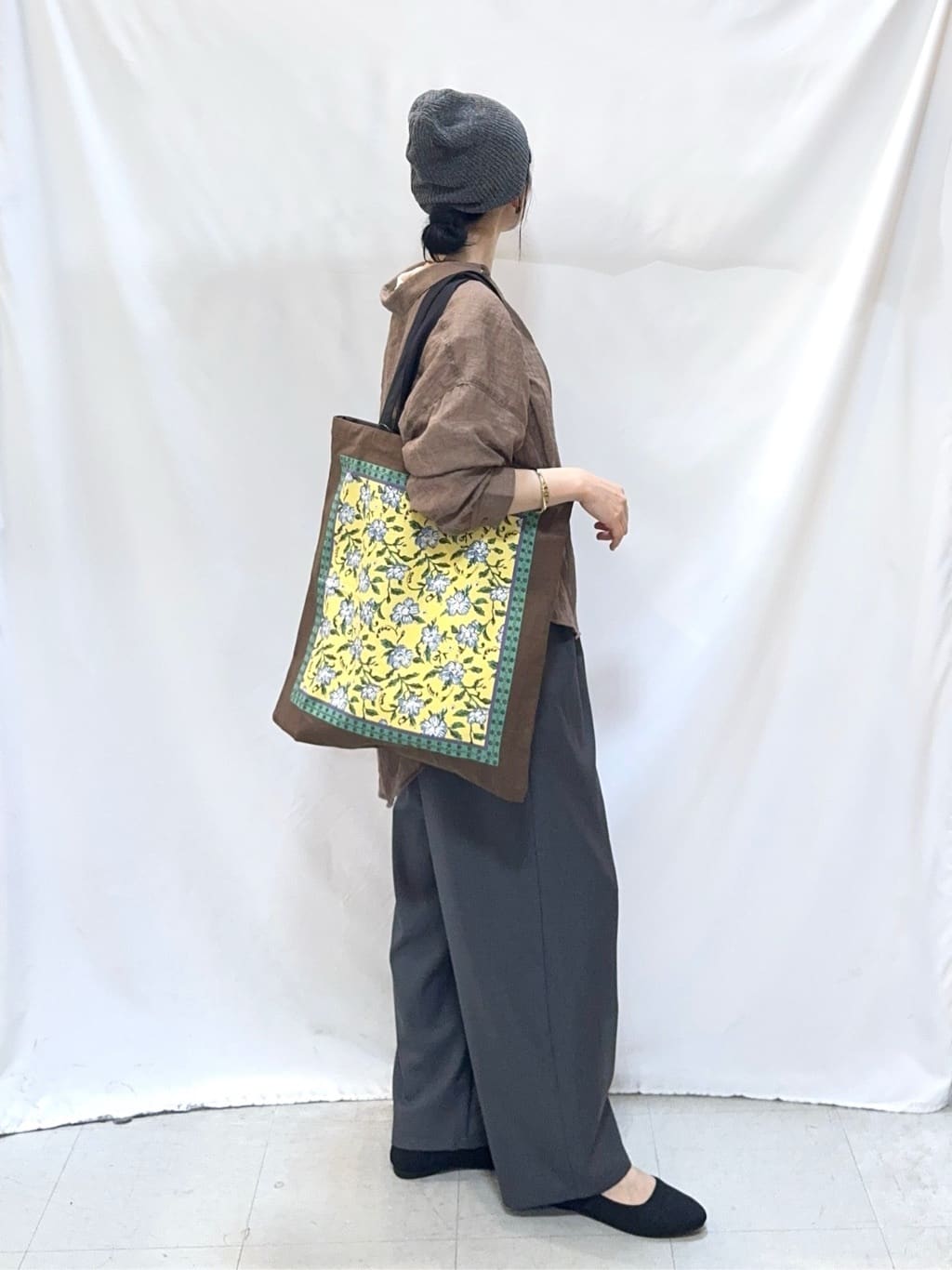 𝐇𝐢𝐫𝐨𝐦𝐢さんの「SHOO･LA･RUE｜【綿100％/S-LL/プチプラ】選べる3柄 プリントアソートTシャツ」を使ったコーディネート