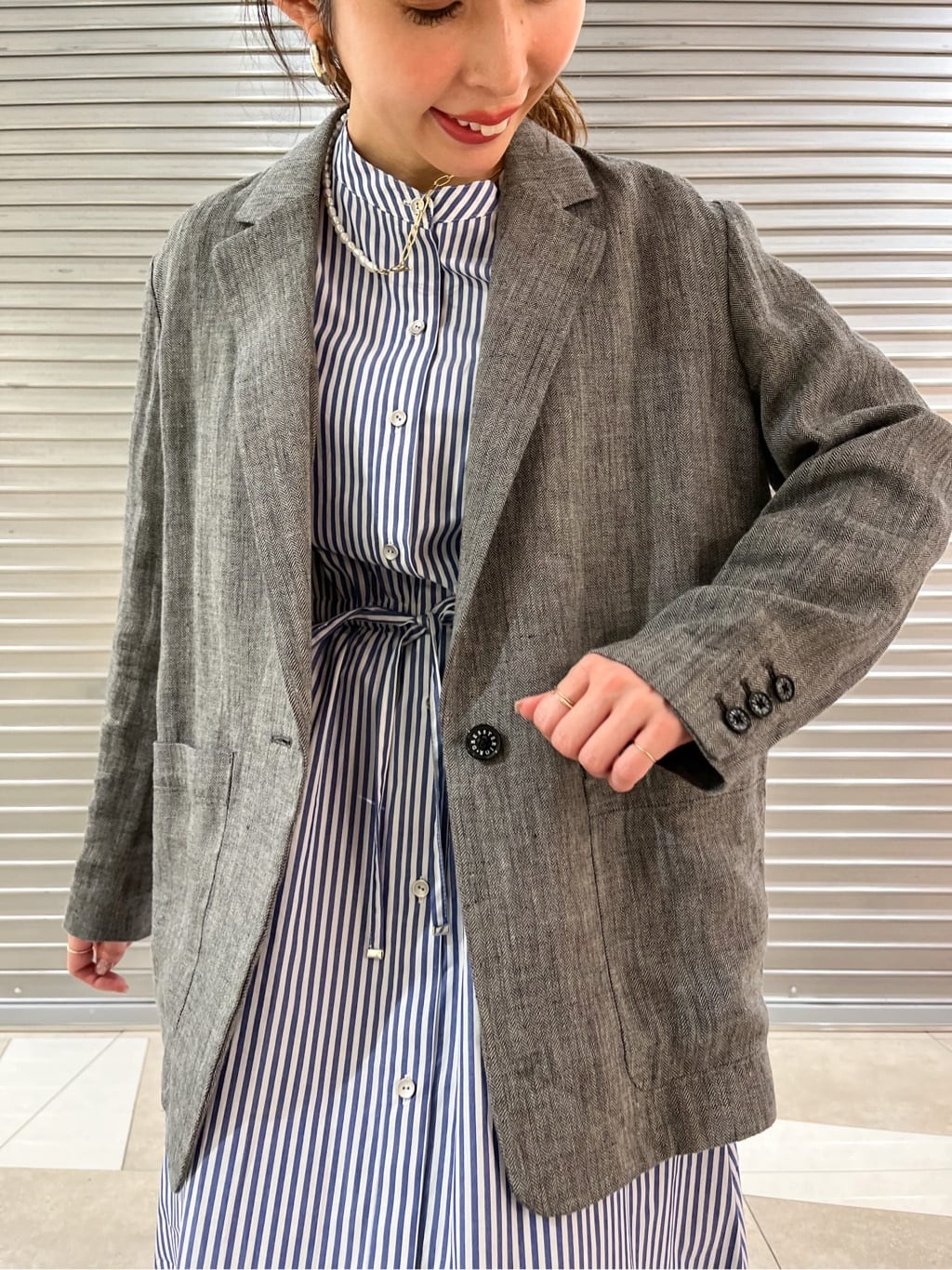 じゅんさんの「DRESSTERIOR｜【otonaMUSE5月号掲載/日本製】シュリンクレザーミニトート」を使ったコーディネート