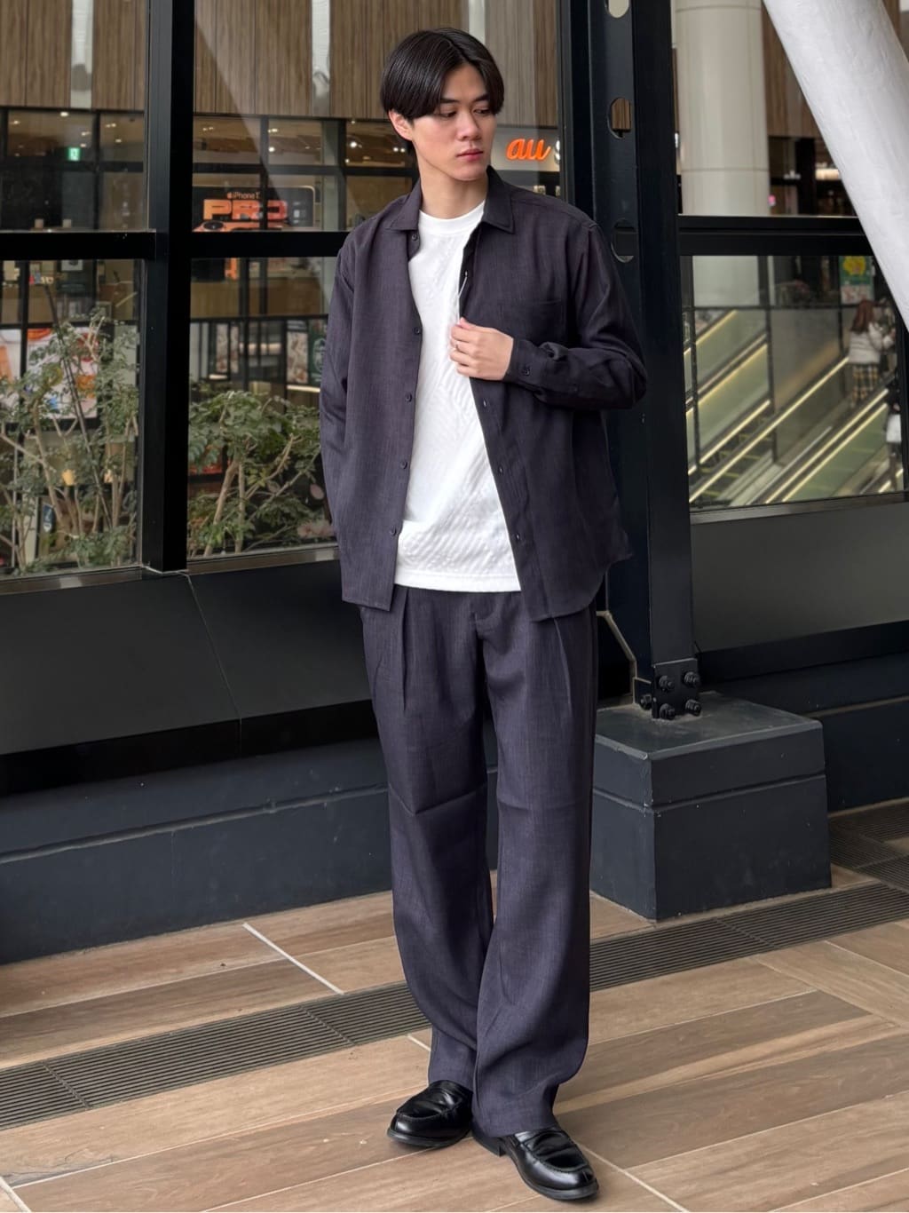 うらしーさんの「THE SHOP TK｜【LINO FINE】リネンライク 長袖シャツ UVカット/イージーケア/吸水速乾/洗濯機OK」を使ったコーディネート
