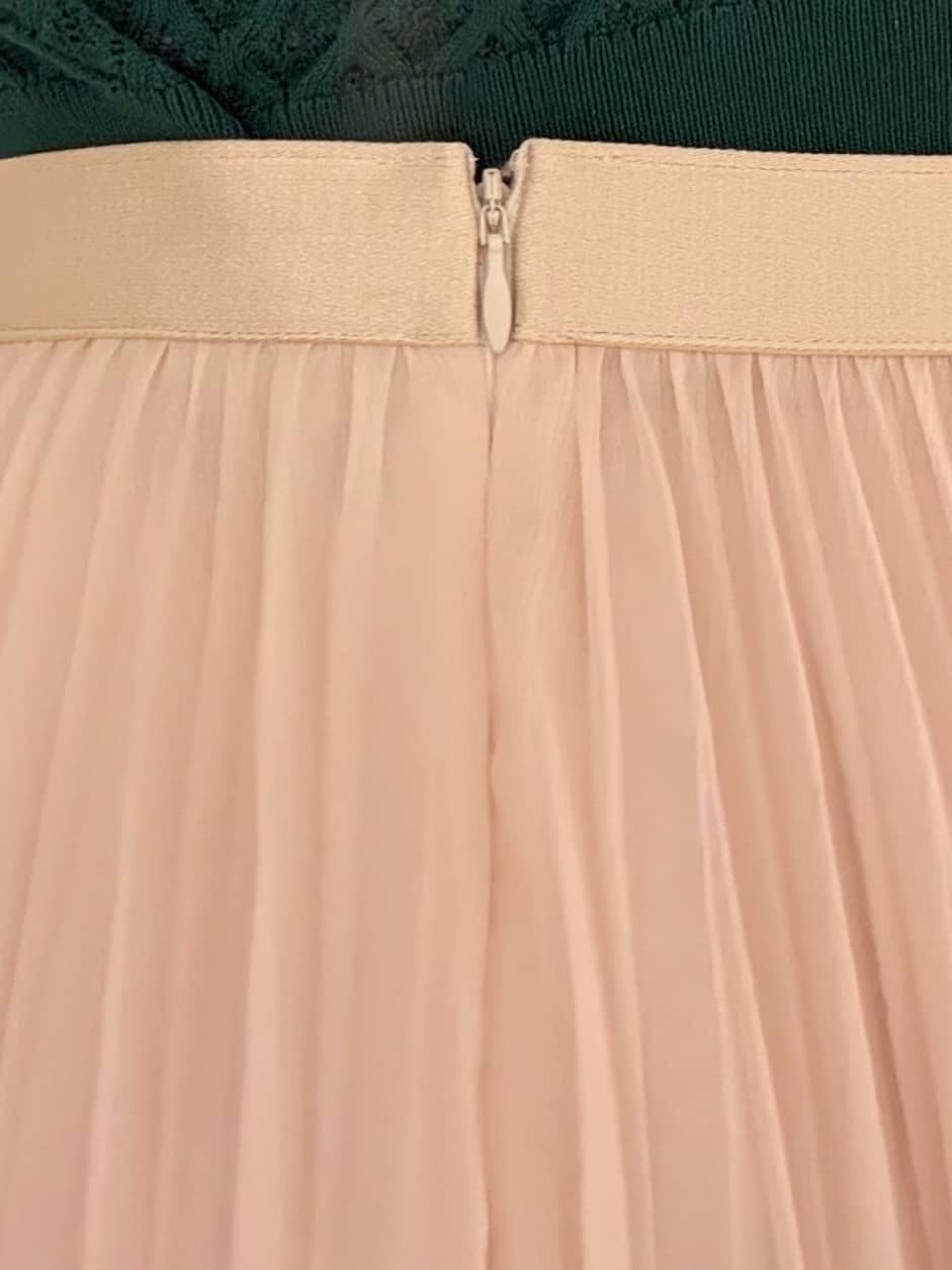 Yamaさんの「DRESSTERIOR｜【6色展開/オンオフ】レース編みハーフスリーブニット」を使ったコーディネート