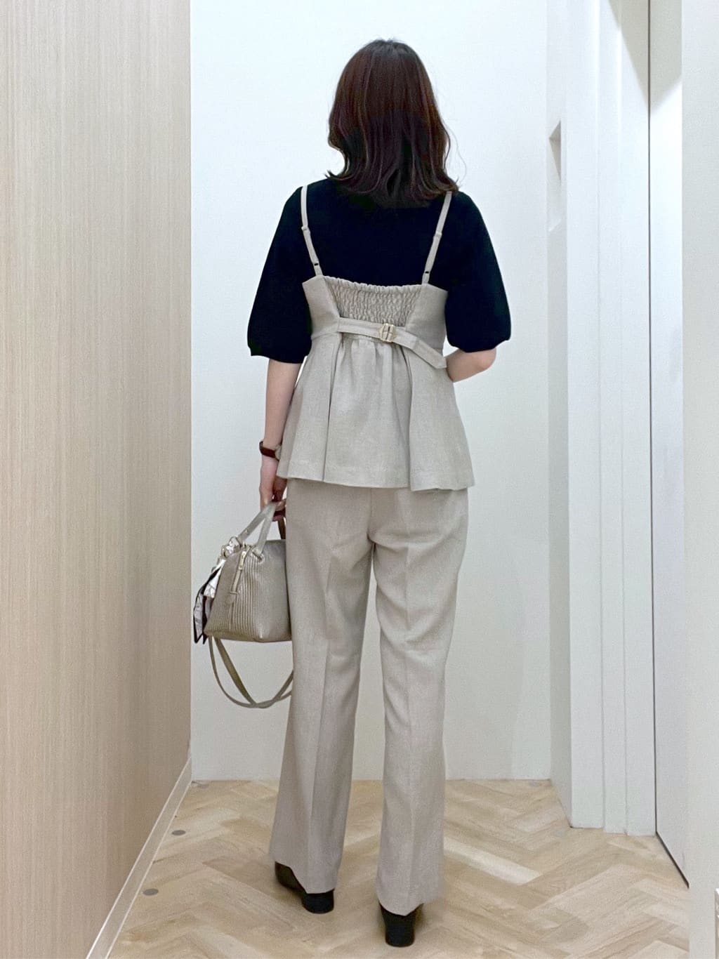  おまつさんの「grove｜【カセット服】リネンライク ペプラムビスチェ」を使ったコーディネート
