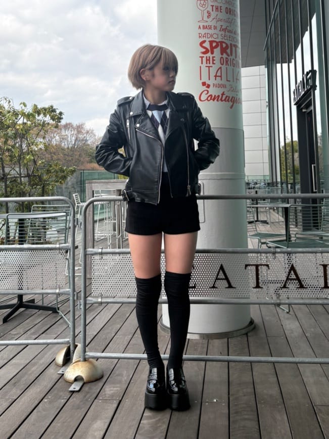 mimiさんの「ESPERANZA｜厚底ローファーパンプス」を使ったコーディネート