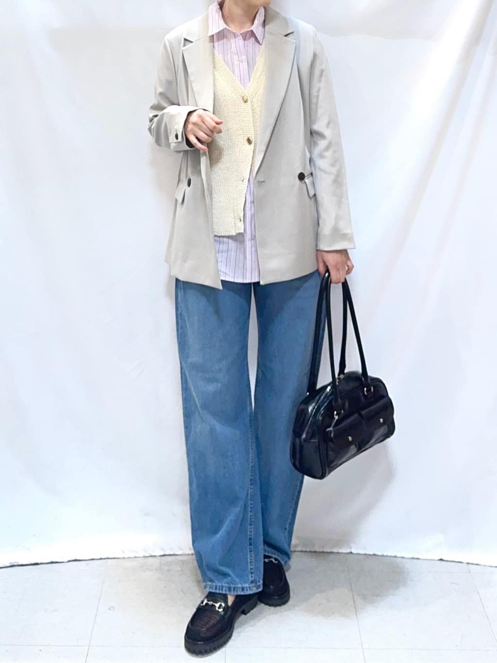 𝐇𝐢𝐫𝐨𝐦𝐢さんの「SHOO･LA･RUE｜【洗濯機可/イージーケア/UV】オンオフ使える　ゆったりダブルジャケット」を使ったコーディネート