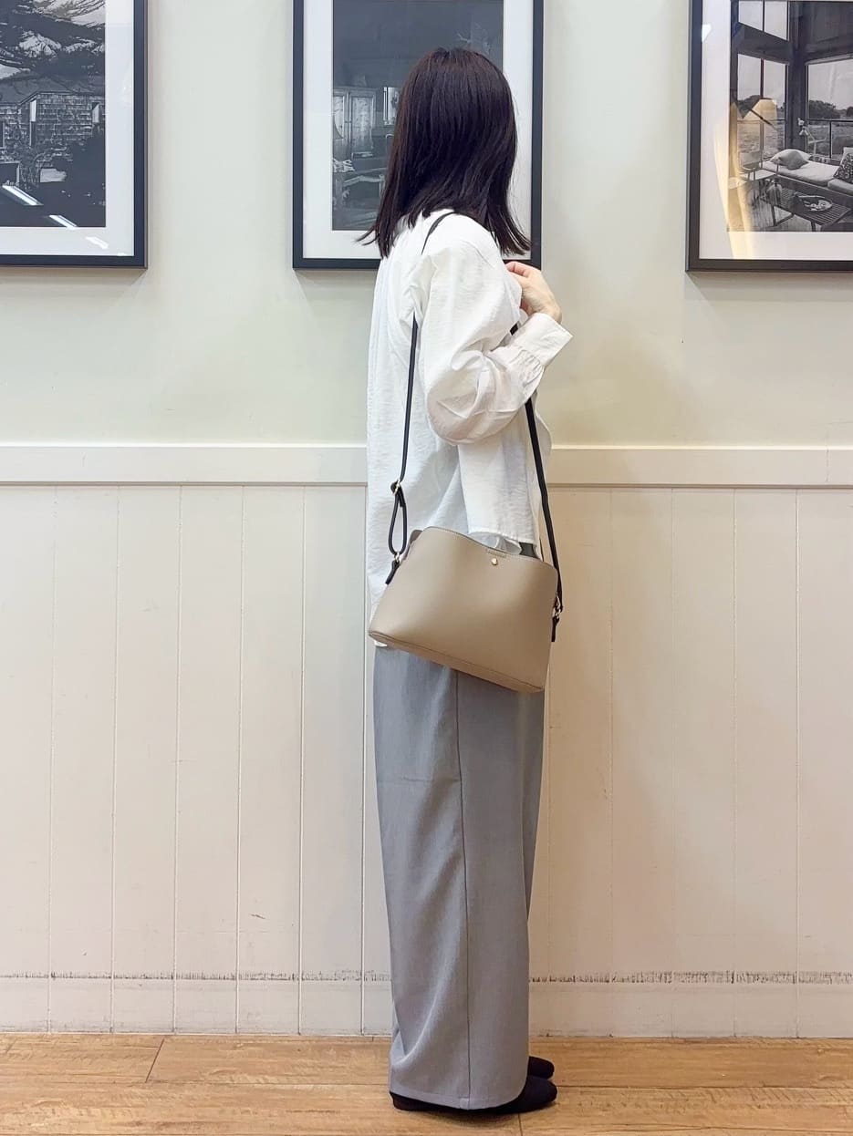 えぬさんの「SHOO･LA･RUE｜【S-LL/二の腕カバー】品よく隠せる ドット刺繍5分袖ニット」を使ったコーディネート