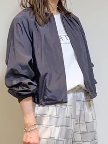tomoさんの「UNTITLED｜◆【セットアップ可/はっ水】シャイニータイプライターブルゾン」を使ったコーディネート