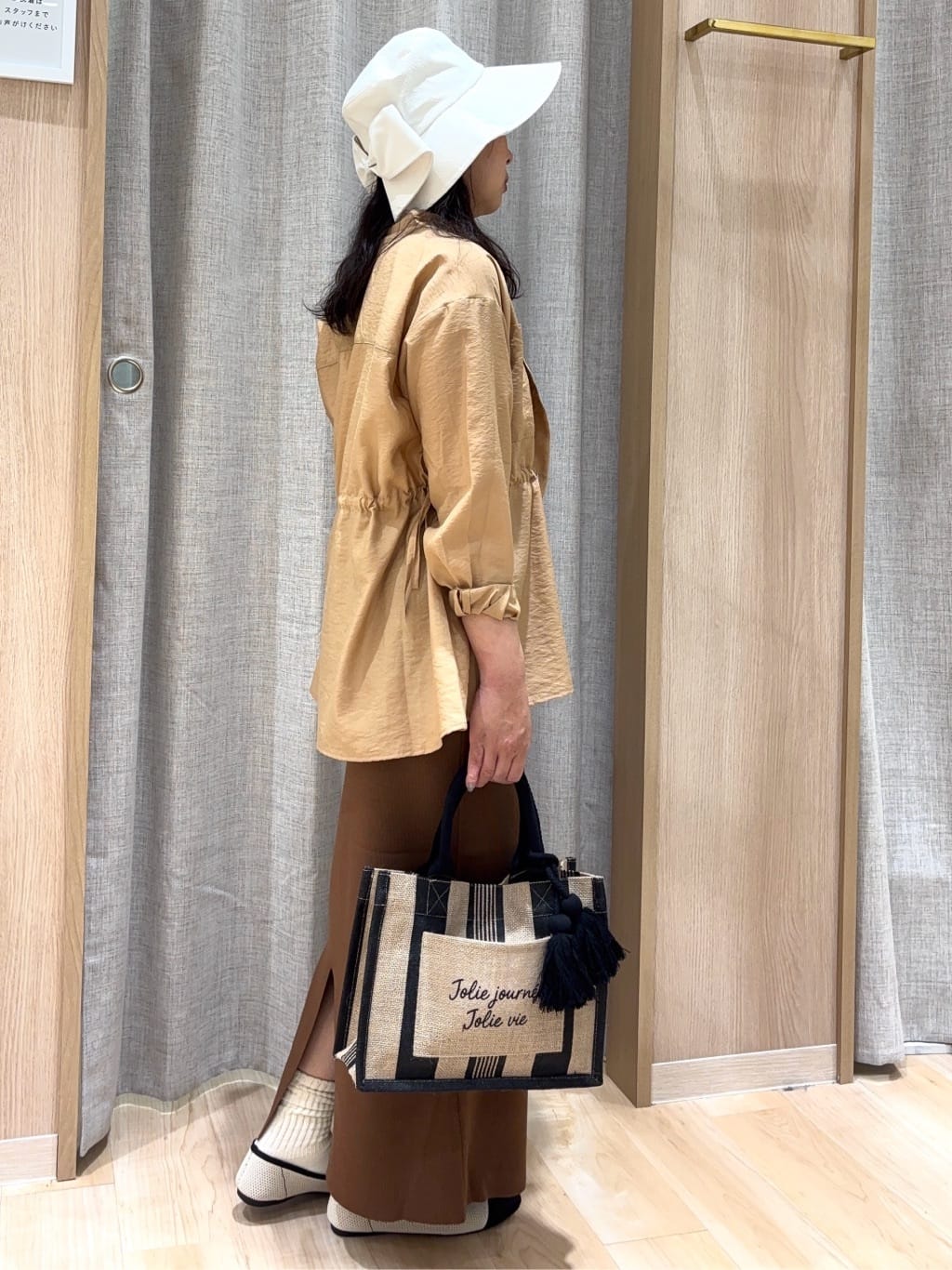 miraiさんの「grove｜高評価！【体型カバー・洗える】シアーサファリシャツジャケット」を使ったコーディネート
