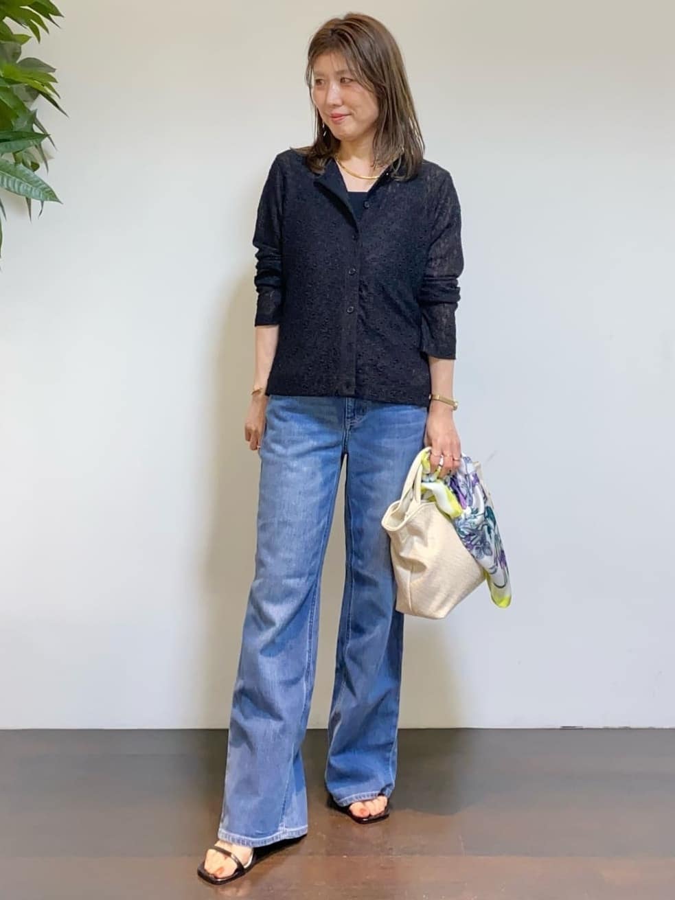 tomoさんの「UNTITLED｜◆【シアー】ストレッチレースカーディガン」を使ったコーディネート
