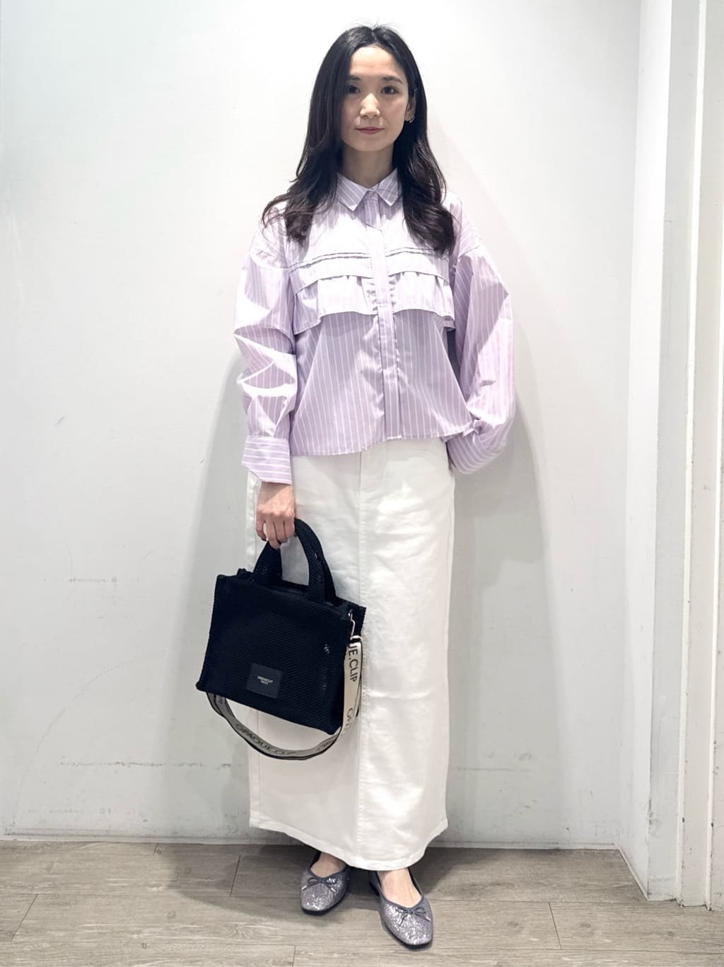yuicciさんの「OPAQUE.CLIP｜タックフリルシャツ【洗濯機OK】」を使ったコーディネート