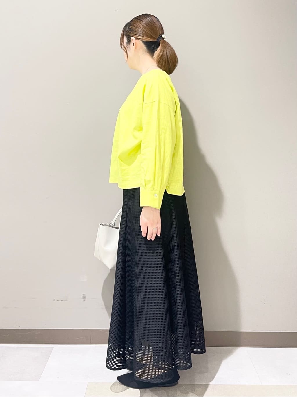 Tomoさんの「UNTITLED｜◆【洗える/6分袖】ボートネックブラウス」を使ったコーディネート