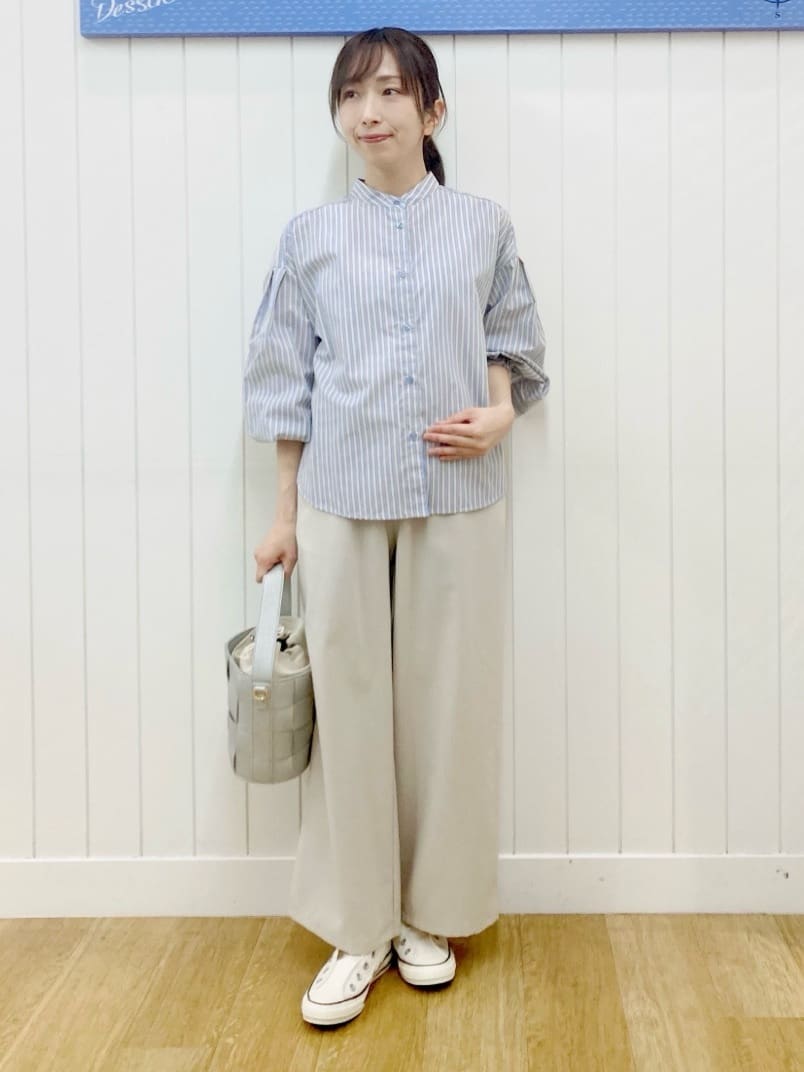 yoshiさんの「Dessin｜【洗える】バルーンスリーブバンドカラーシャツ」を使ったコーディネート