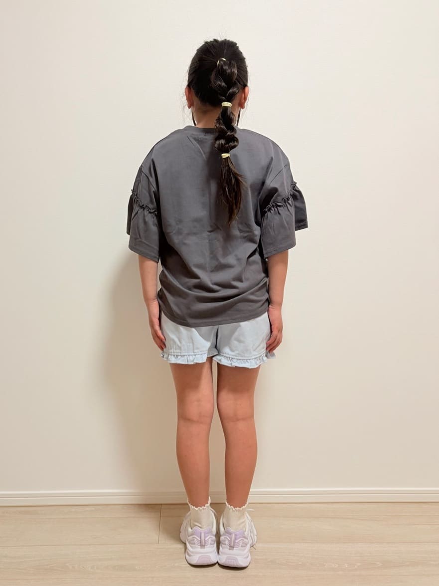 YUMIさんの「SHOO･LA･RUE｜【100-150cm/洗濯機可】フリルショートパンツ」を使ったコーディネート