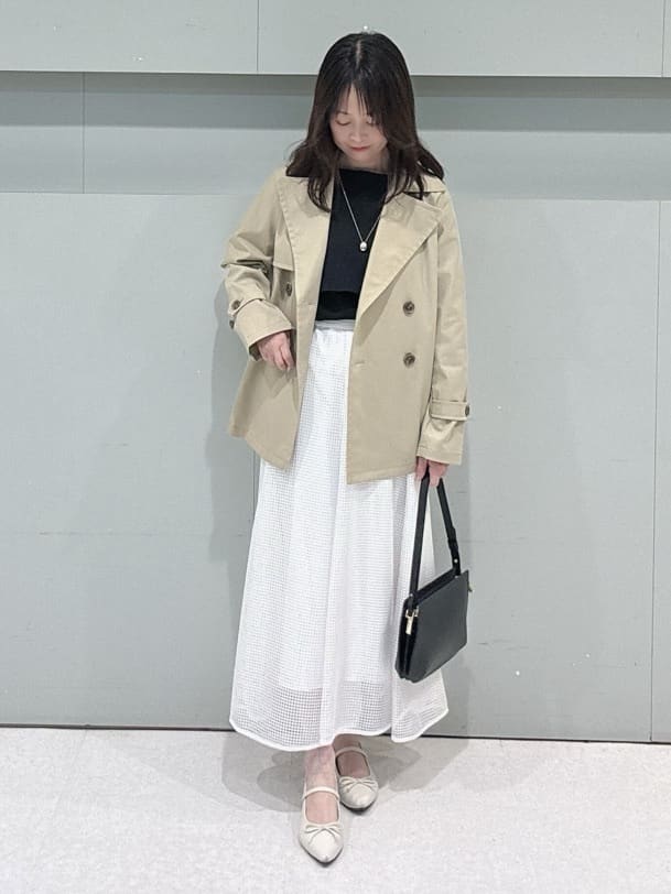 makiさんの「UNTITLED｜【洗える/ストレッチ性/フェミニン】ケープデザインブラウス」を使ったコーディネート