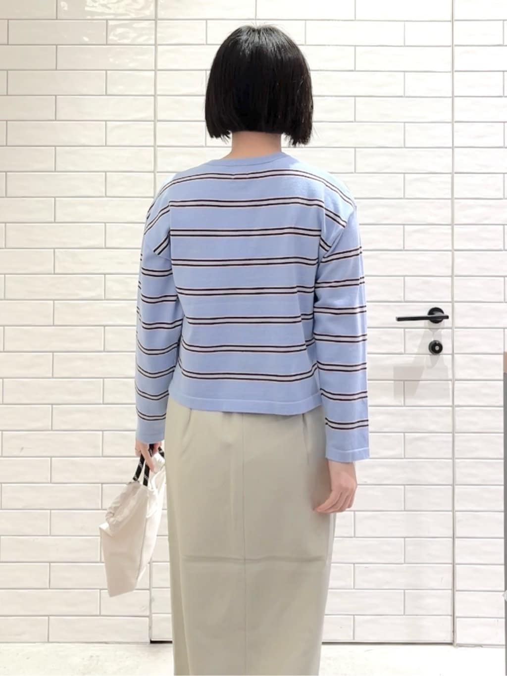 しおりさんの「OPAQUE.CLIP｜マルチボーダーニット【洗濯機OK】」を使ったコーディネート