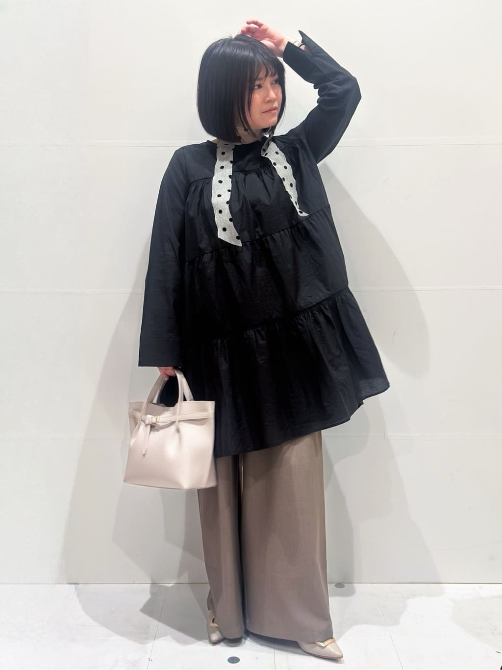 Minさんの「OPAQUE.CLIP｜ティアードミニワンピース【洗濯機OK】」を使ったコーディネート