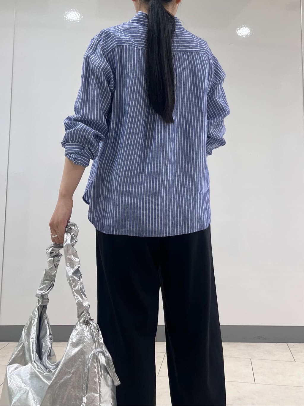 hasuさんの「INDIVI｜【接触冷感／2WAY】カシュクールリネンシャツ」を使ったコーディネート