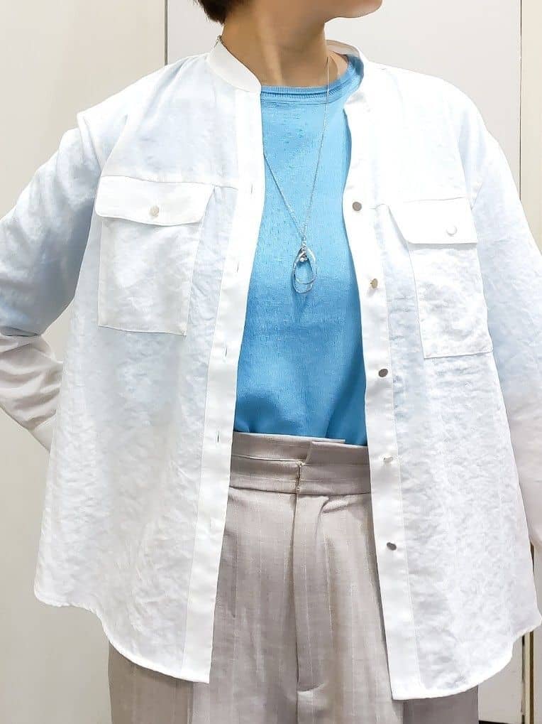 やまちゃんさんの「grove｜【貴島明日香さん着用】お仕事も普段も。今どきワークシャツブラウス」を使ったコーディネート