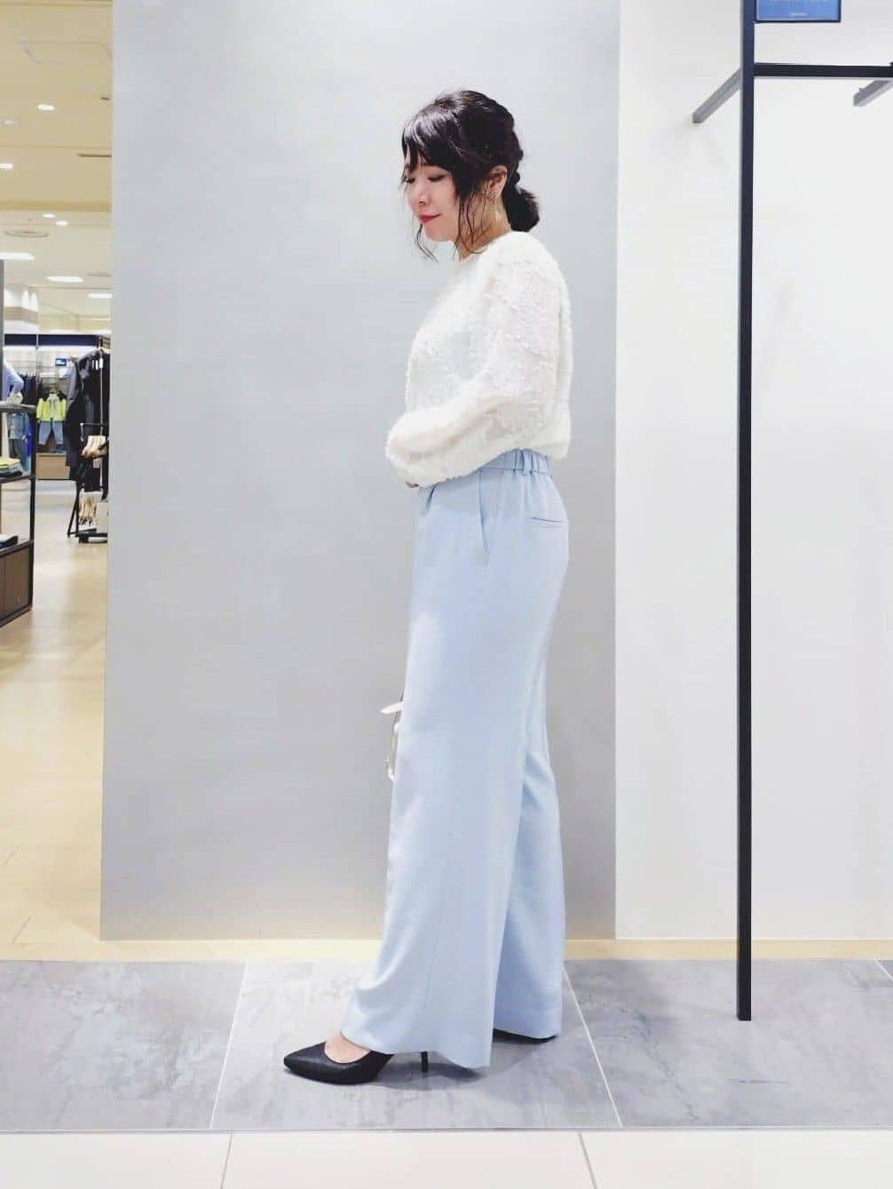 TOMOMIさんの「INDIVI｜【洗える／多機能／SETUP可】着る日傘ダブルジャケット」を使ったコーディネート