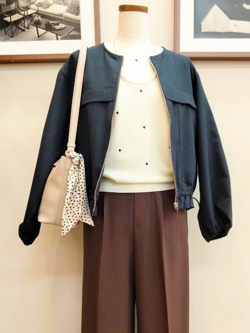 うっちーさんの「SHOO･LA･RUE｜【S-LL/二の腕カバー】品よく隠せる ドット刺繍5分袖ニット」を使ったコーディネート