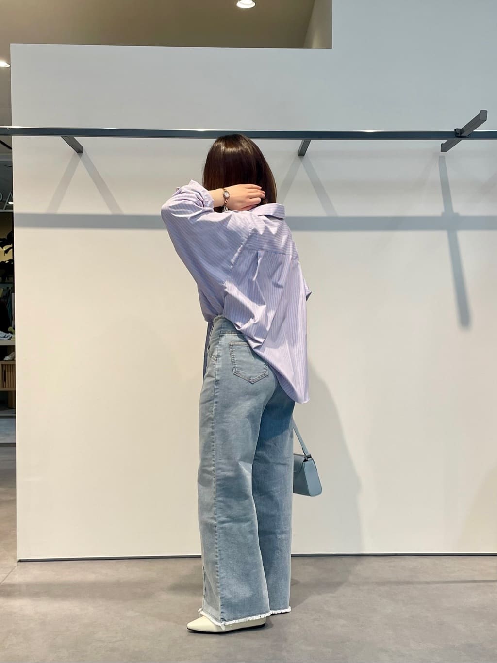 amiさんの「INDIVI｜Timeless｜ビッグポケットフォルムシャツ【接触冷感】」を使ったコーディネート