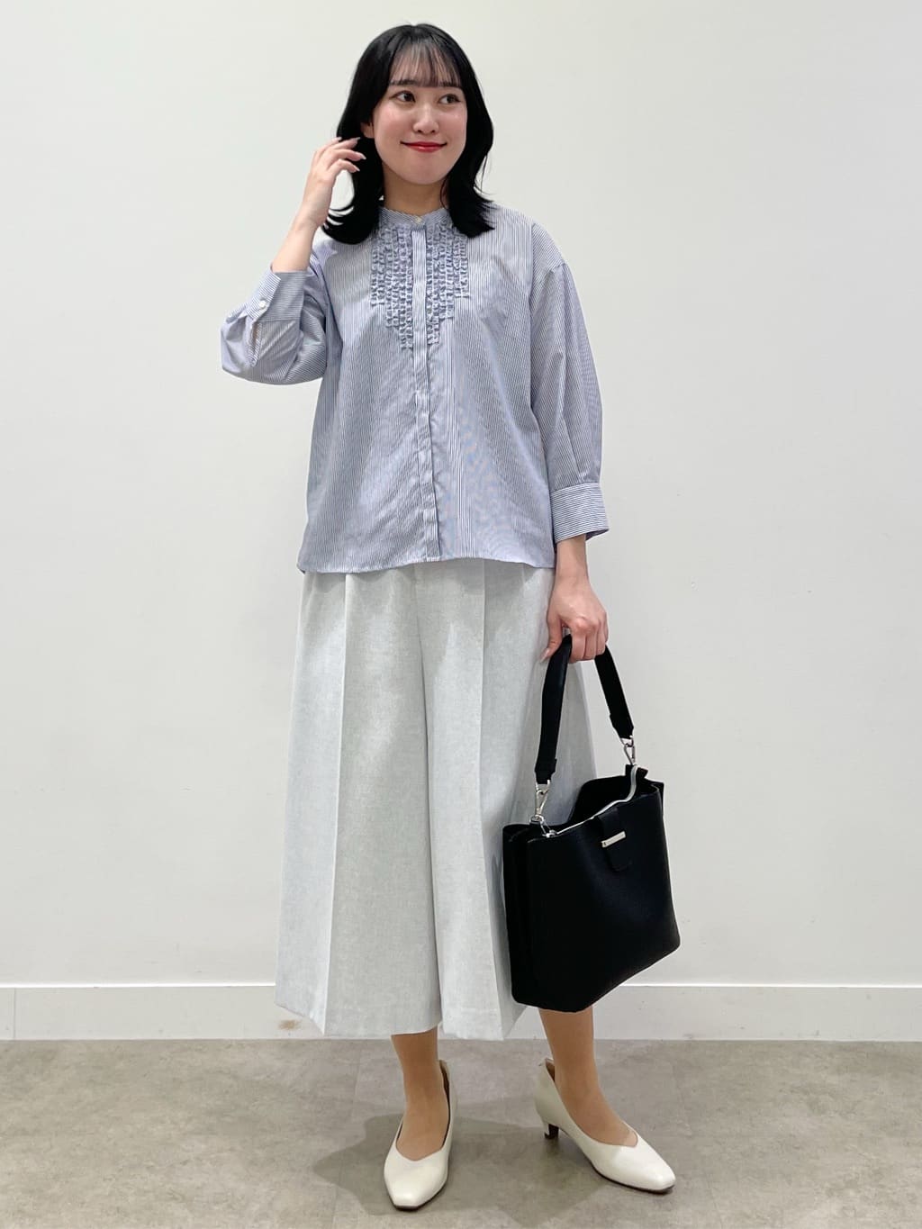 yukariさんの「Reflect｜【接触冷感】八分袖フロントフリルブラウス」を使ったコーディネート