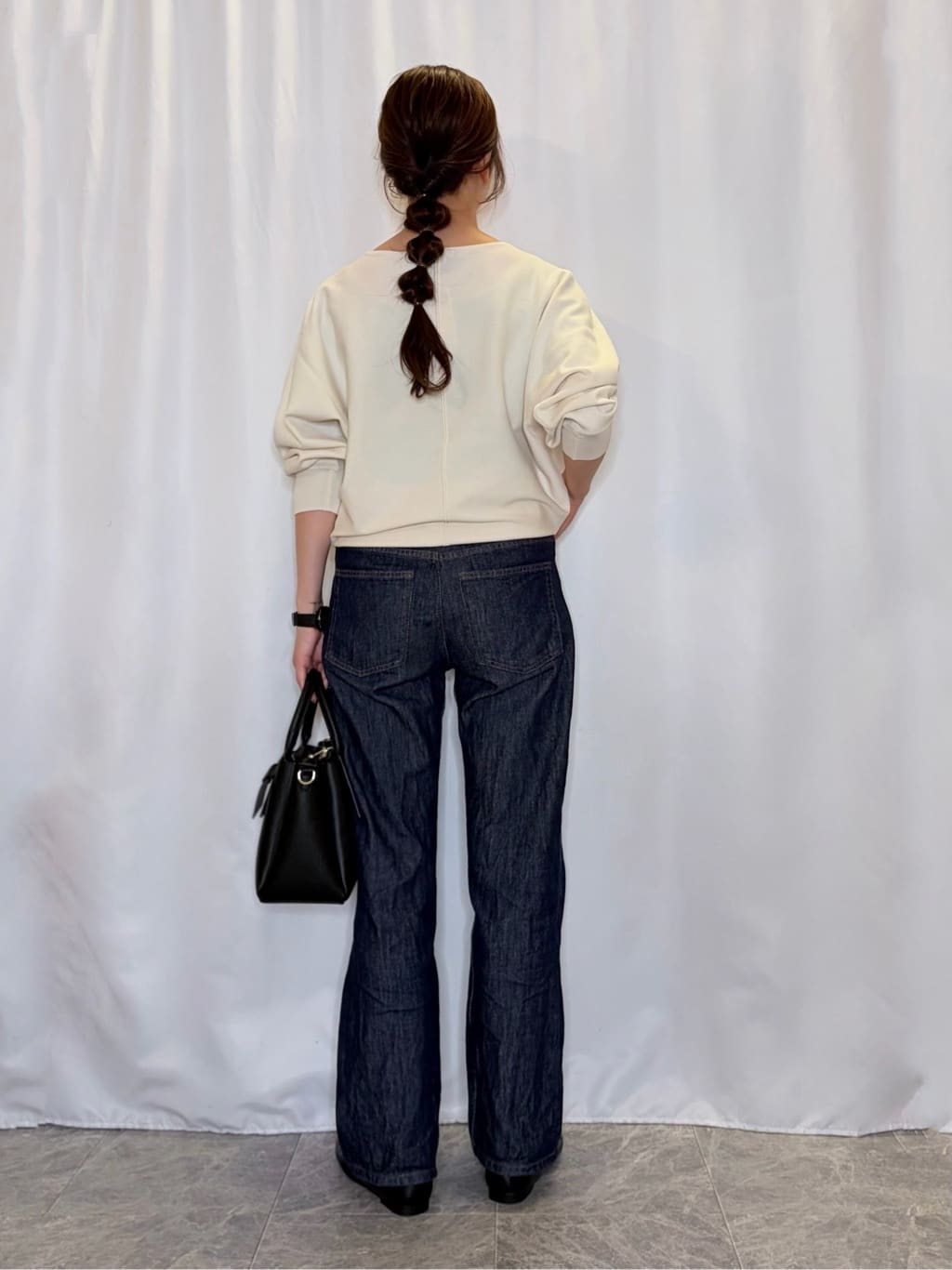おうめさんの「SHOO･LA･RUE｜【SHOO・LA・RUE DENIM/SS-LL】程よい厚みの ストレートデニムパンツ（10.5オン」を使ったコーディネート