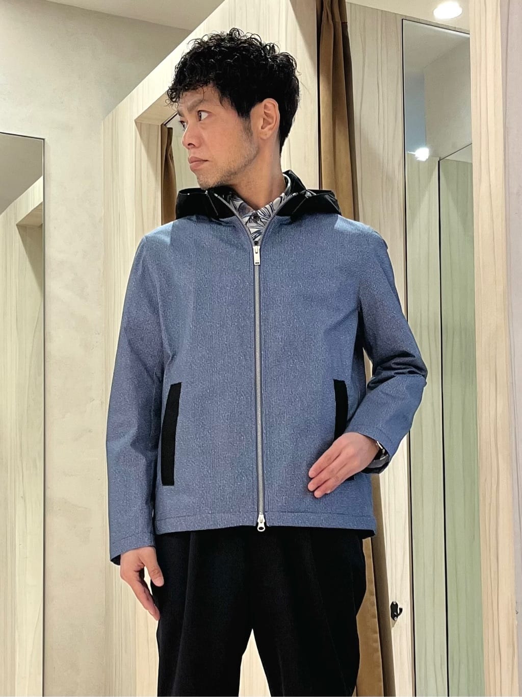 URAさんの「TAKEO KIKUCHI｜2WAYアクティブ ライト ブルゾン」を使ったコーディネート