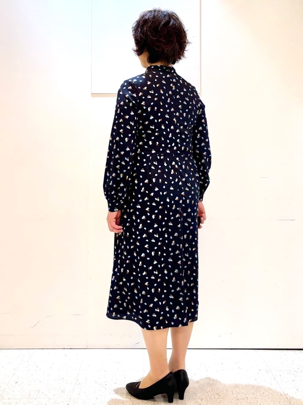 ヤスコさんの「Reflect｜【セレモニー／通勤／おでかけに◎】フラワープリントボウタイワンピース」を使ったコーディネート