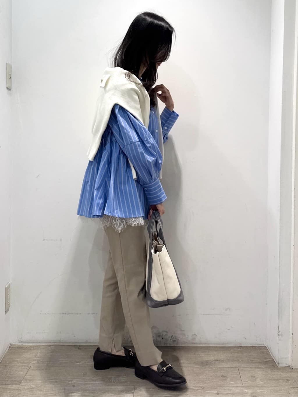 yuicciさんの「OPAQUE.CLIP｜ストライプペプラムデザインブラウス【洗濯機OK】」を使ったコーディネート
